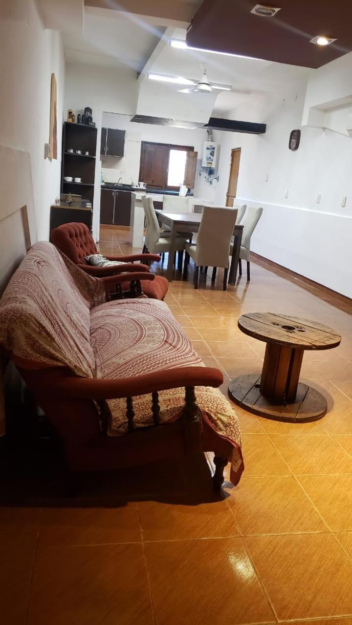 Casa Con Garaje Sobre Avenida * Santiago del Estero